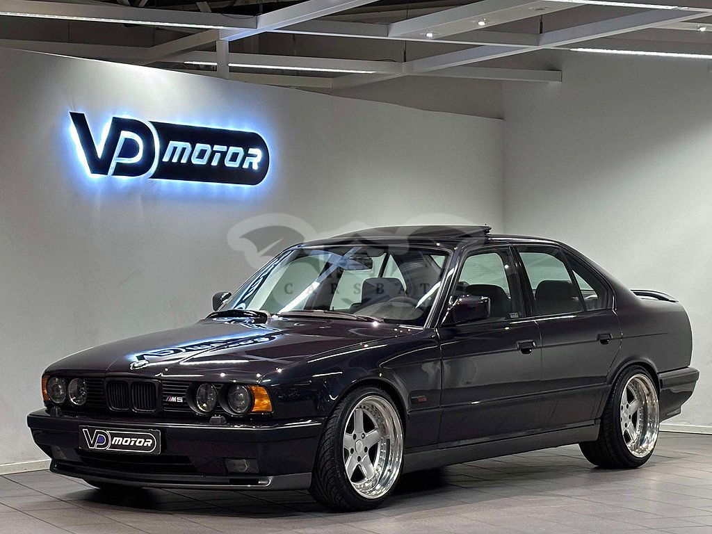 BMW M5 1990