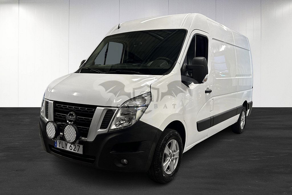 Nissan NV400 2018