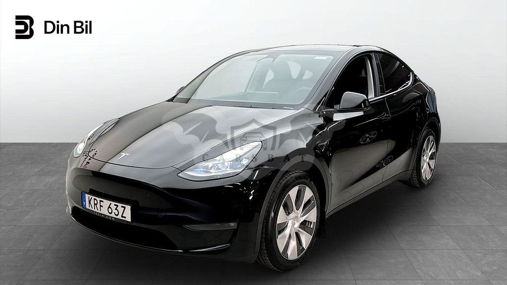 Tesla Model Y 2024