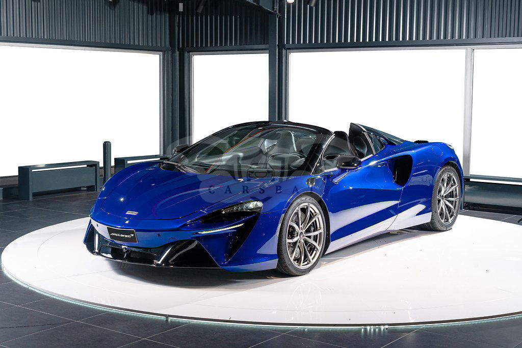 McLaren Artura 2024