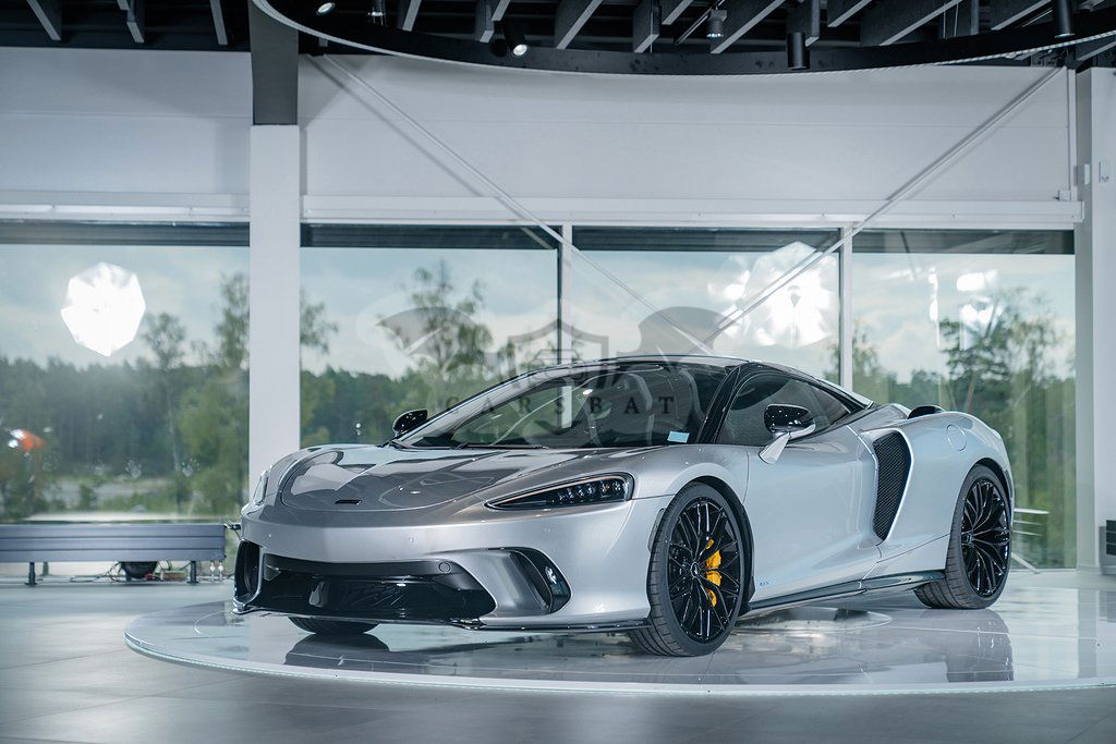 McLaren GT 2024