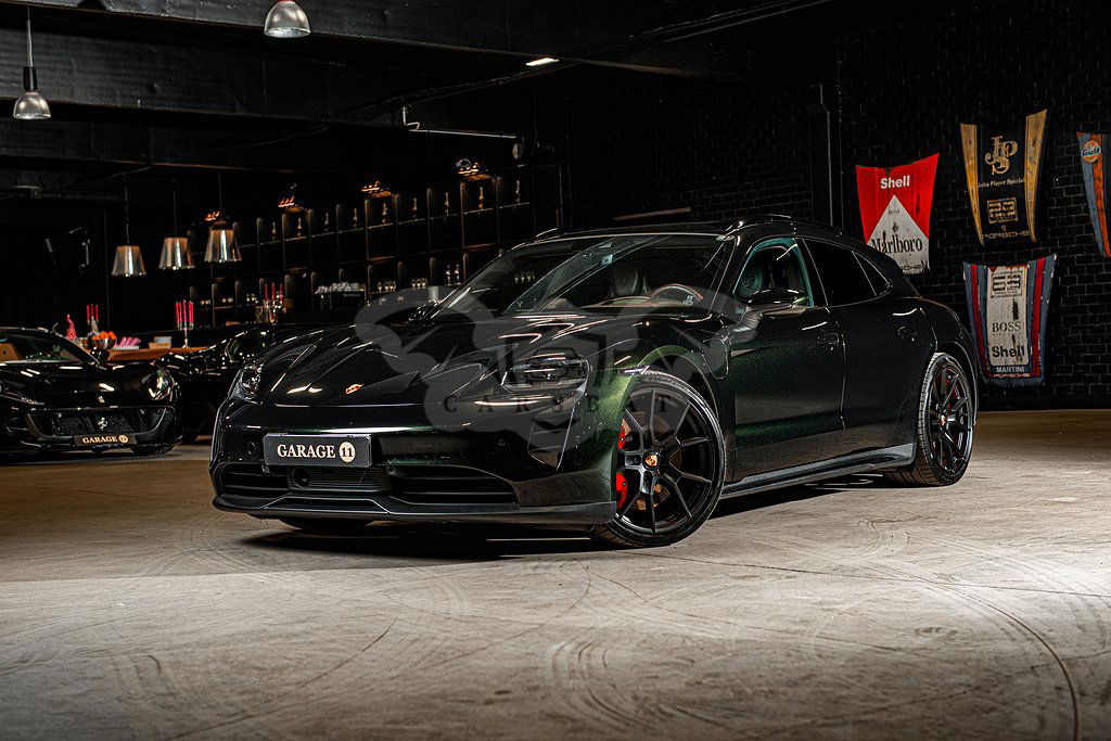 Porsche Taycan 2023