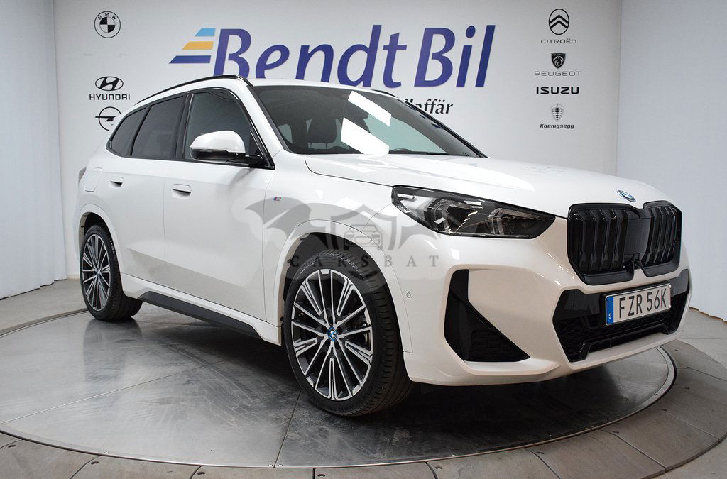 BMW iX1 2023