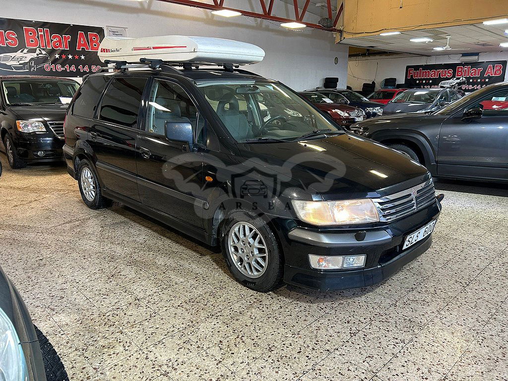 Mitsubishi Space Wagon 2001