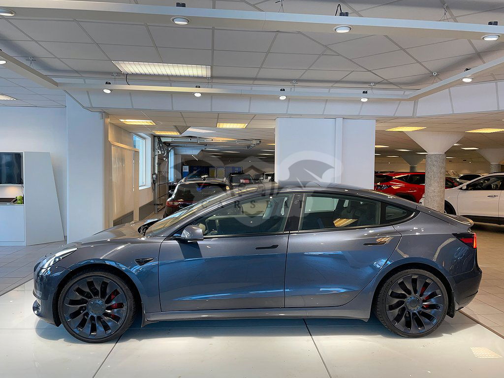 Tesla Model 3 2021