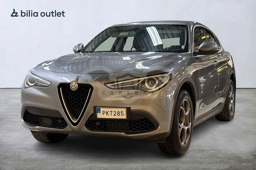 Alfa Romeo Stelvio 2017