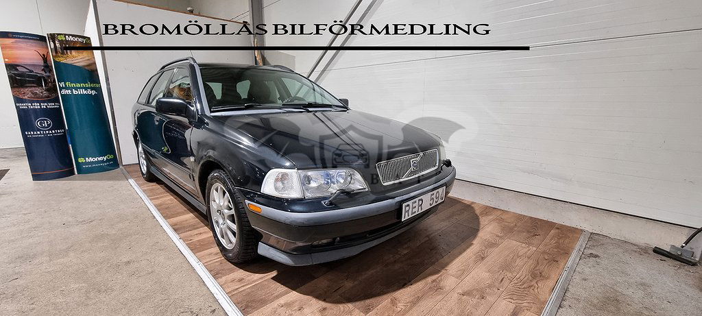 Volvo V40 1999