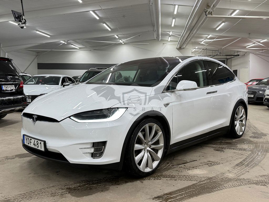 Tesla Model X 2016