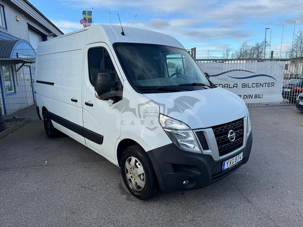 Nissan NV400 2017