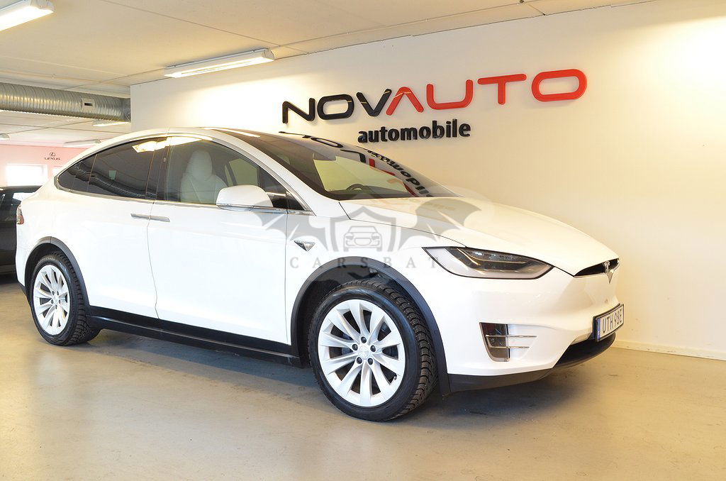 Tesla Model X 2020