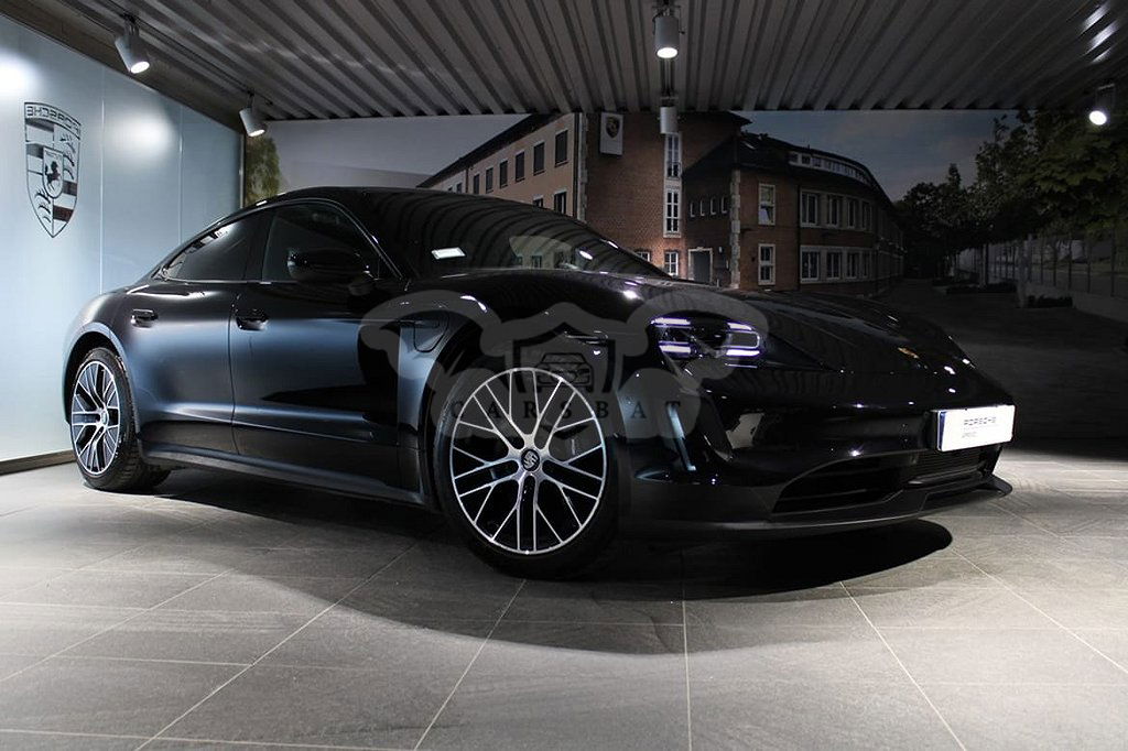Porsche Taycan 2023