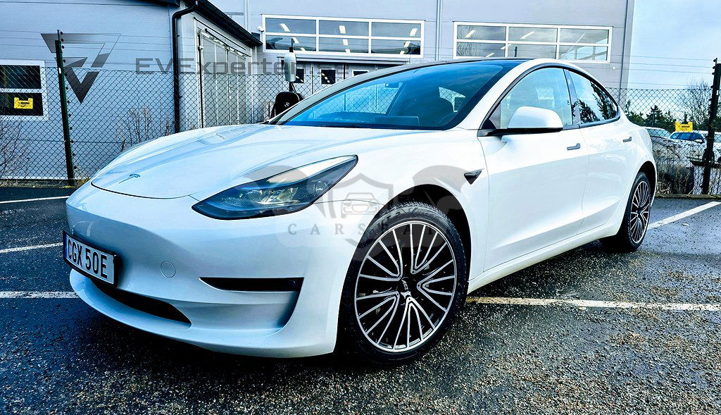 Tesla Model 3 2023