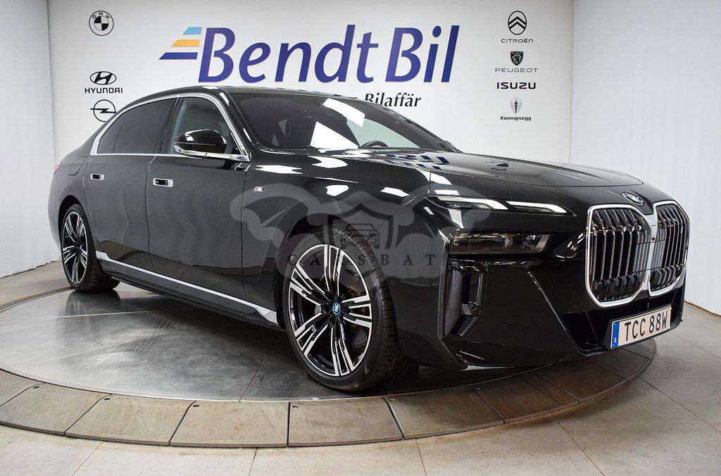 BMW i7 2023