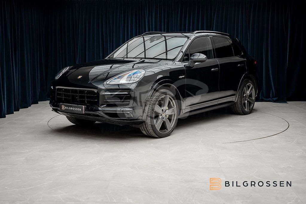 Porsche Cayenne 2021