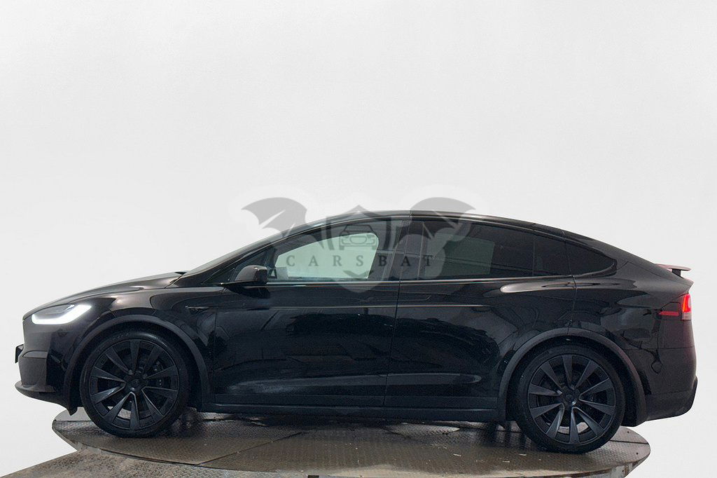 Tesla Model X 2022