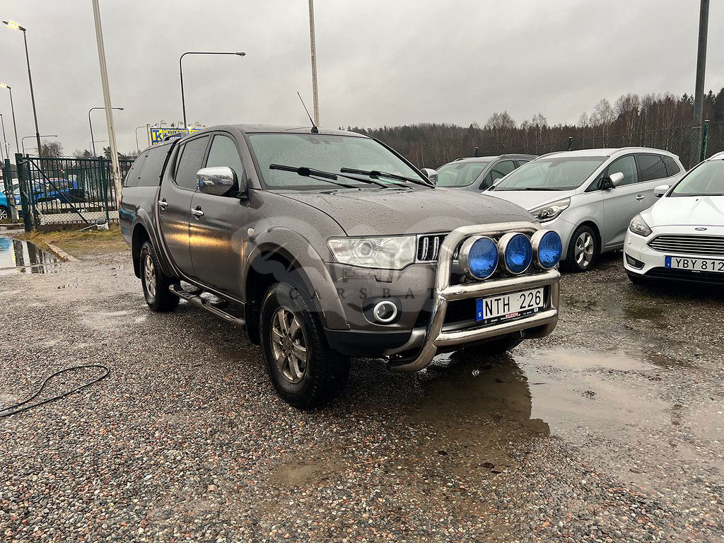 Mitsubishi L200 2011