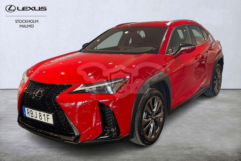 Lexus UX 2024