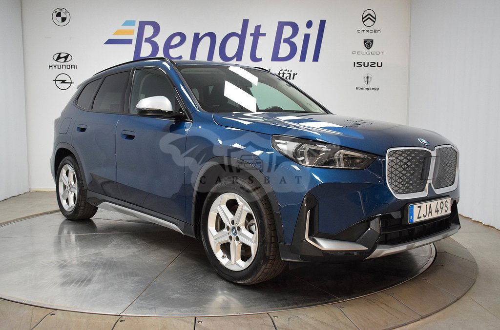 BMW iX1 2024