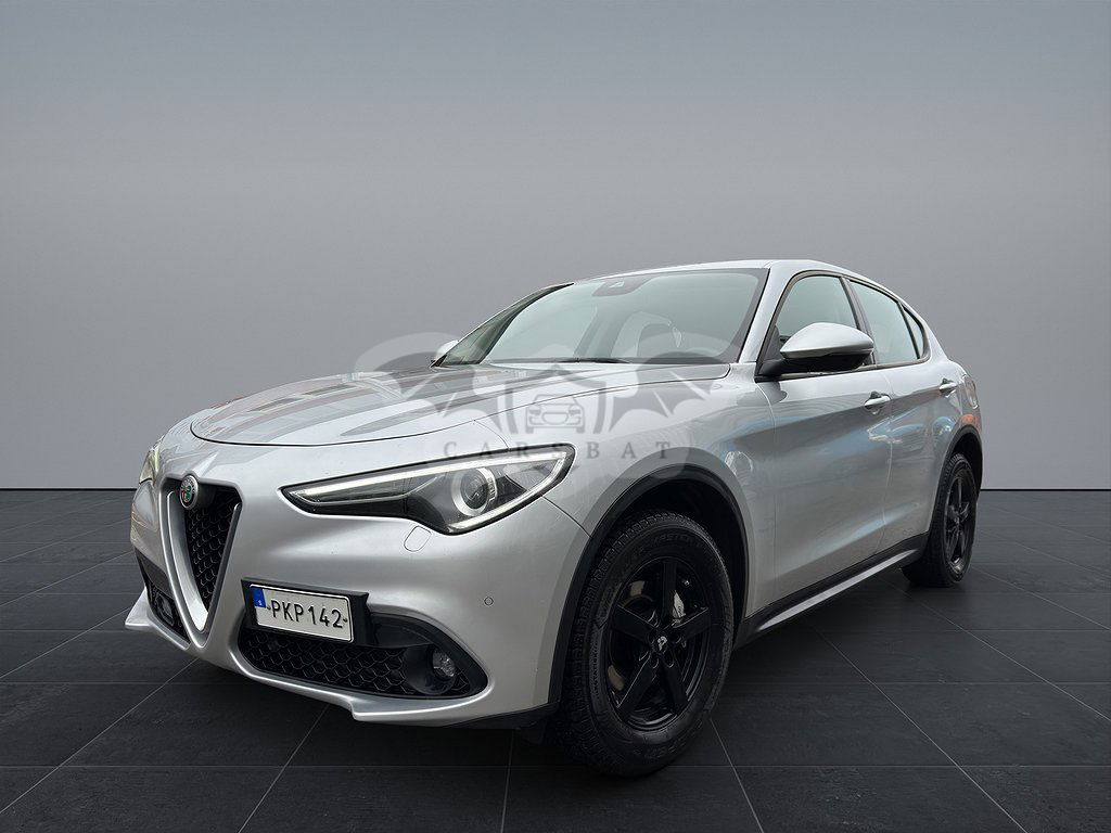 Alfa Romeo Stelvio 2017