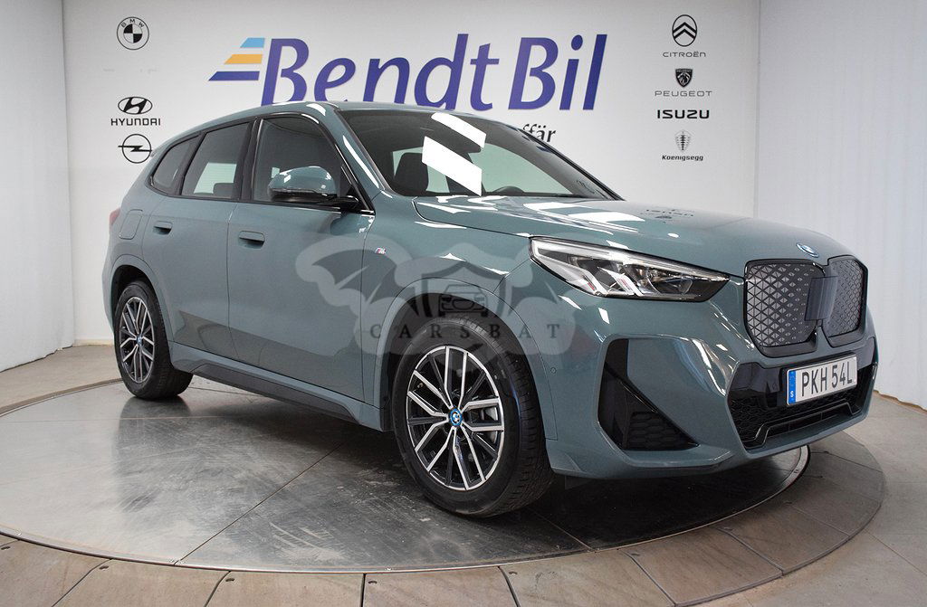 BMW iX1 2024
