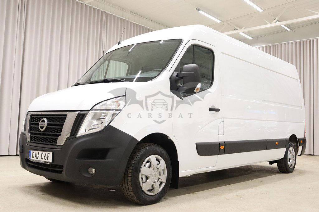 Nissan NV400 2019