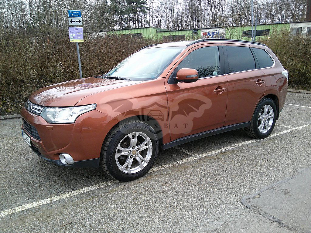 Mitsubishi Outlander 2012