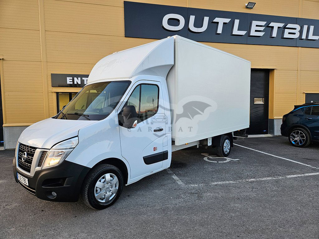 Nissan NV400 2019