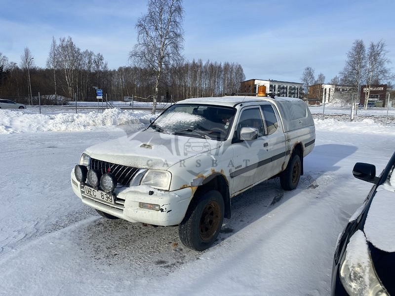 Mitsubishi L200 2004