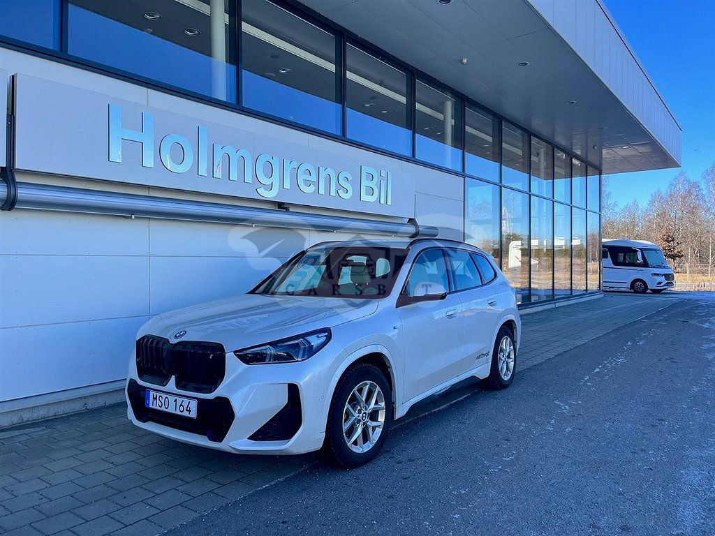 BMW iX1 2023