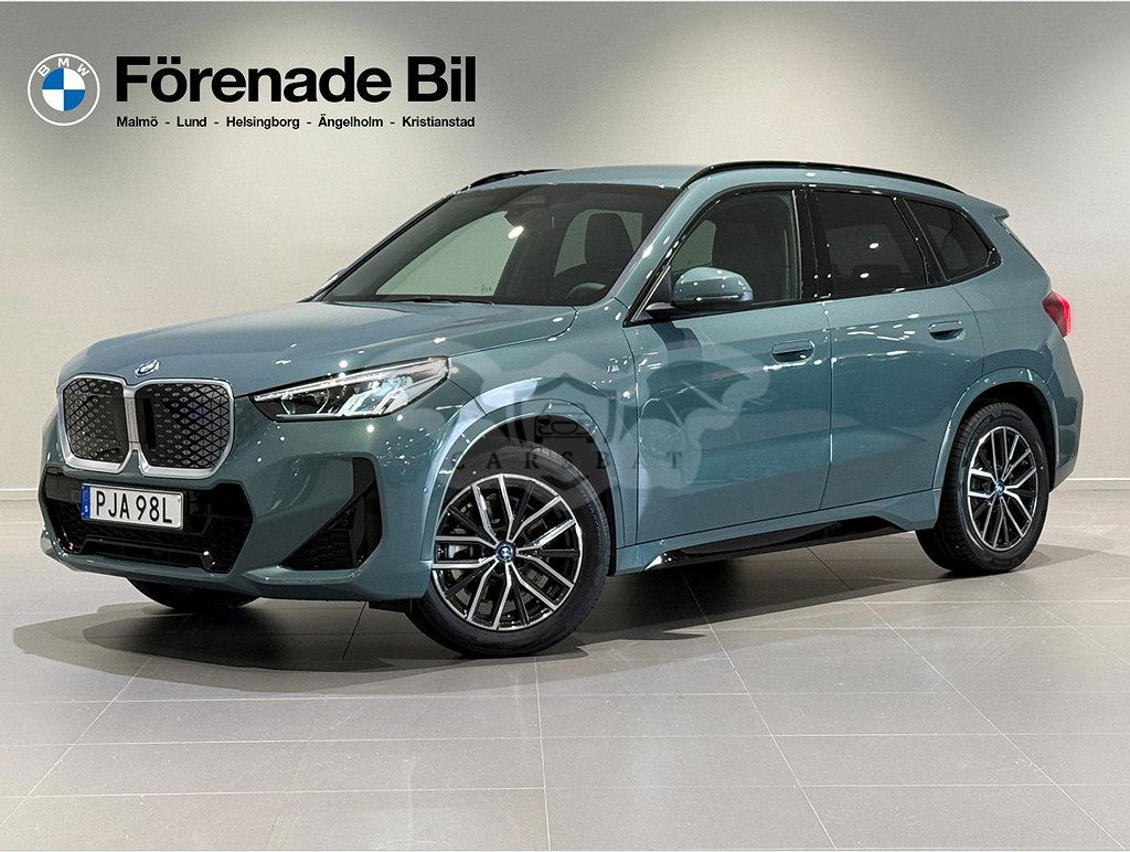 BMW iX1 2025