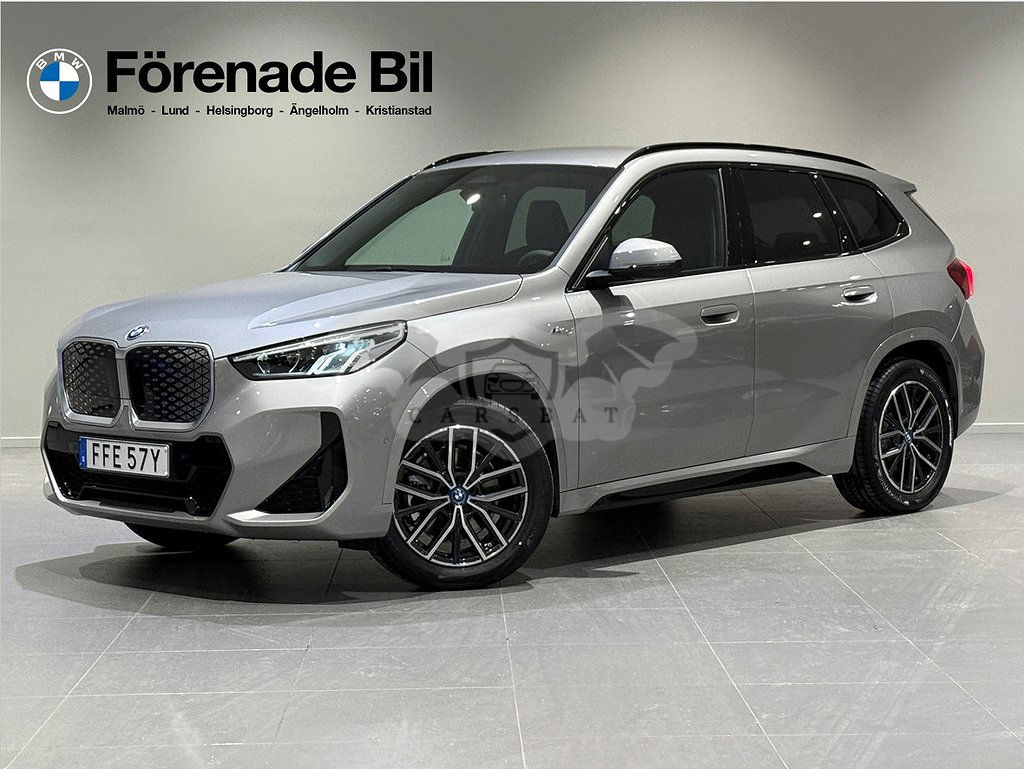 BMW iX1 2025