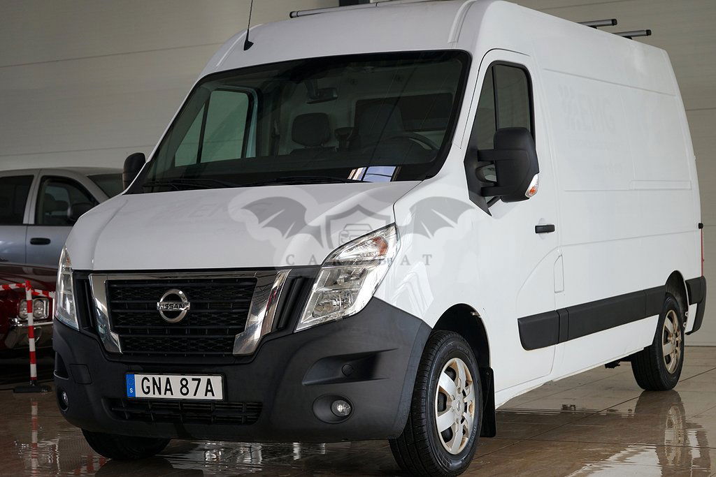 Nissan NV400 2019