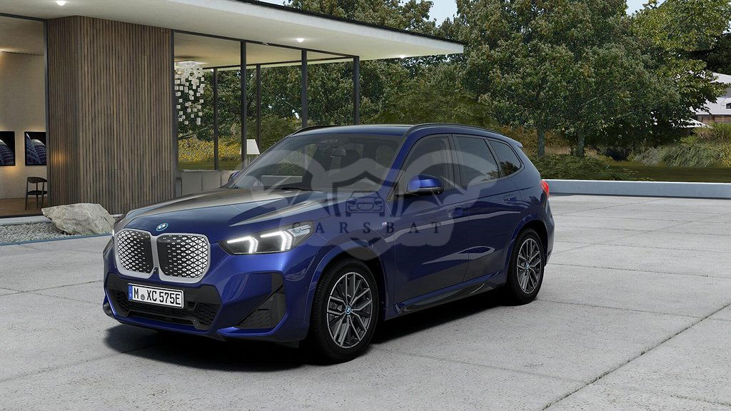BMW iX1 2025