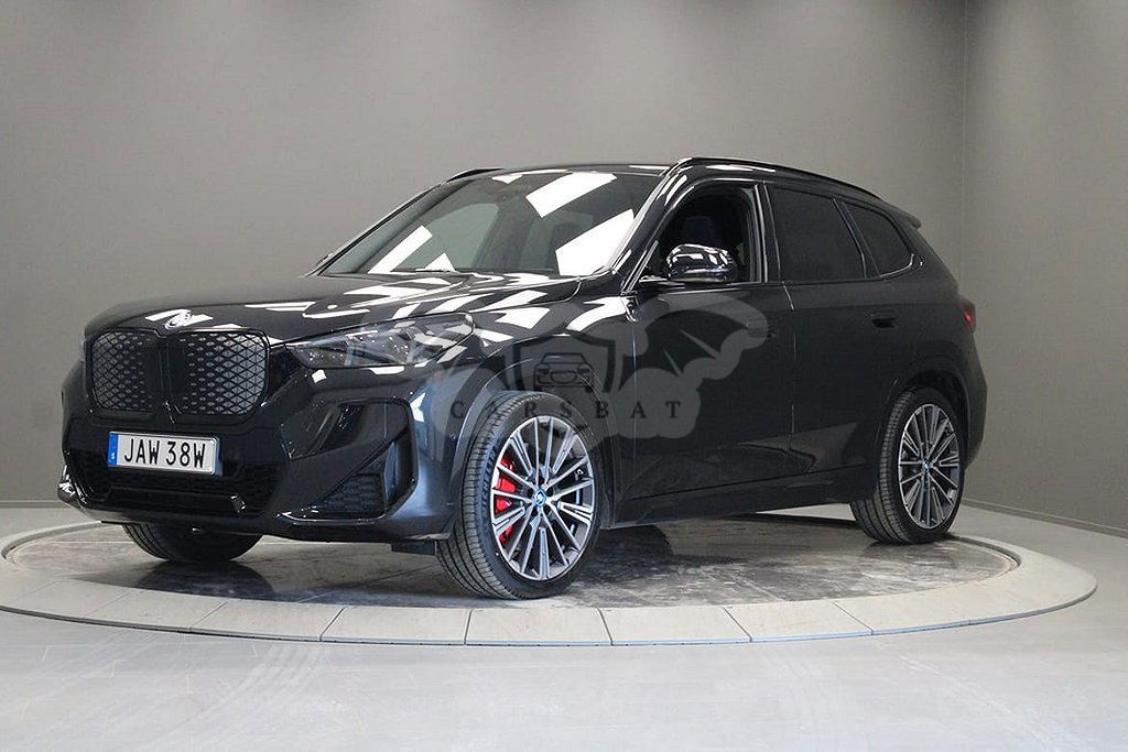 BMW iX1 2024