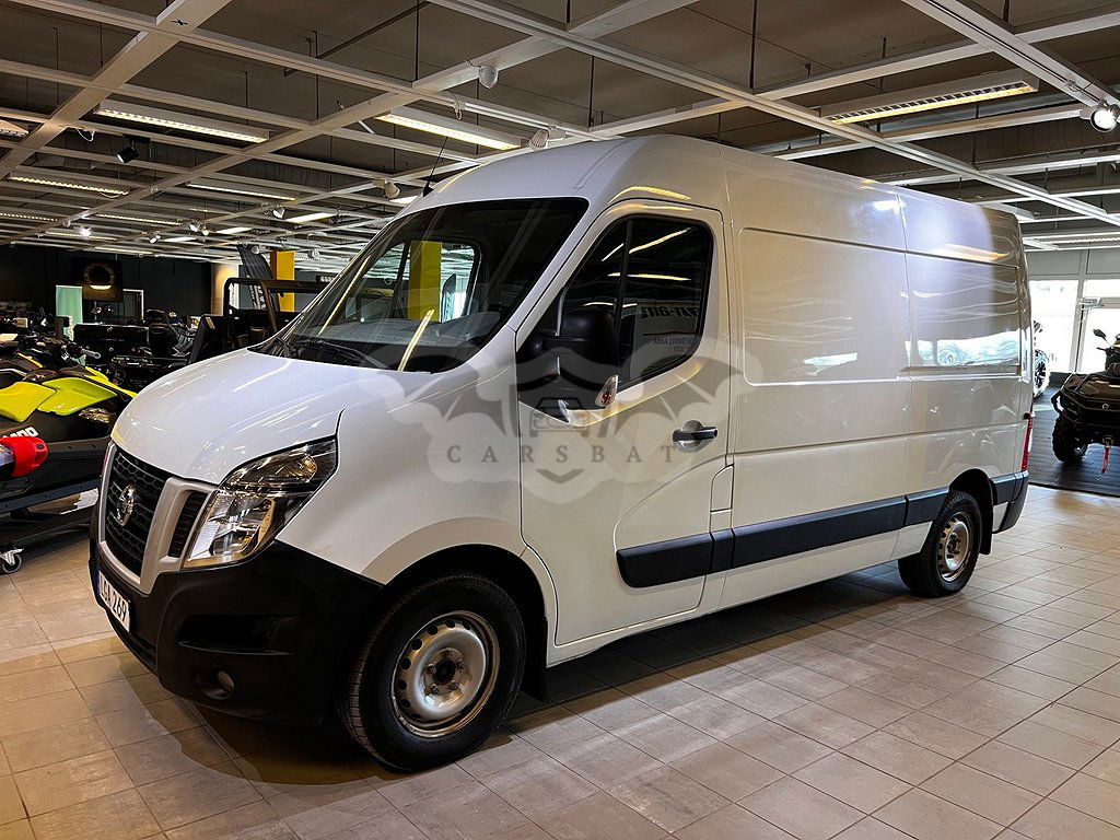 Nissan NV400 2015