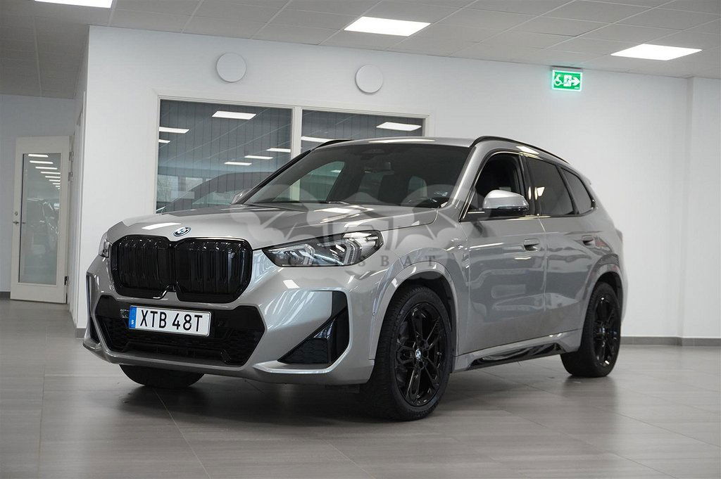 BMW iX1 2023
