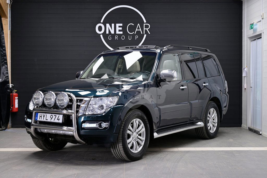 Mitsubishi Pajero 2015