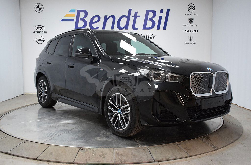 BMW iX1 2024