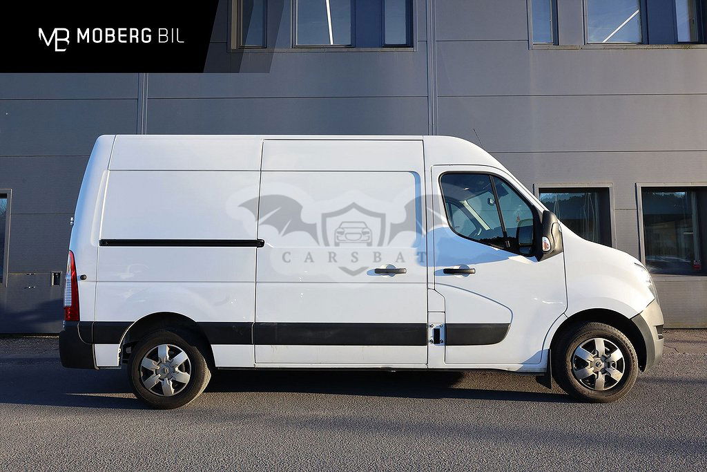 Nissan NV400 2020