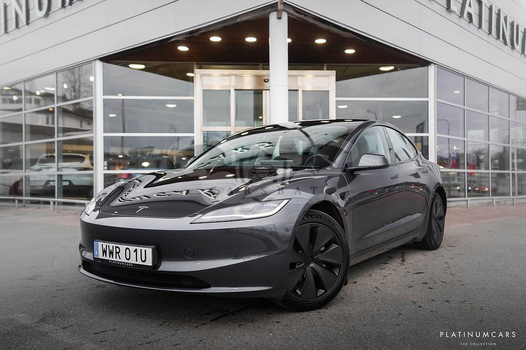 Tesla Model 3 2024