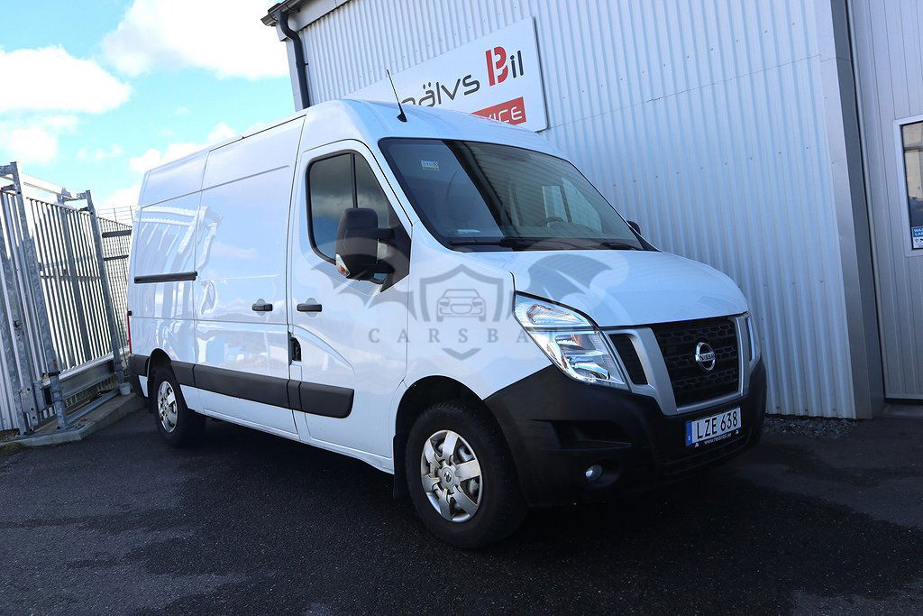 Nissan NV400 2015