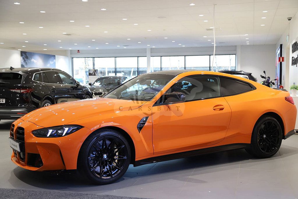BMW M4 2025