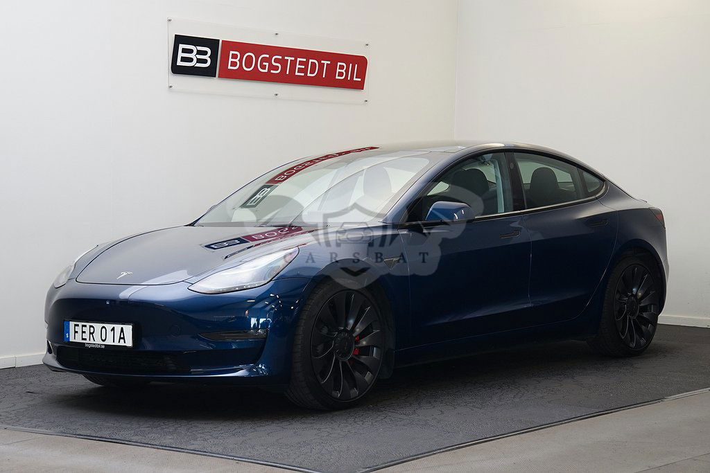 Tesla Model 3 2022