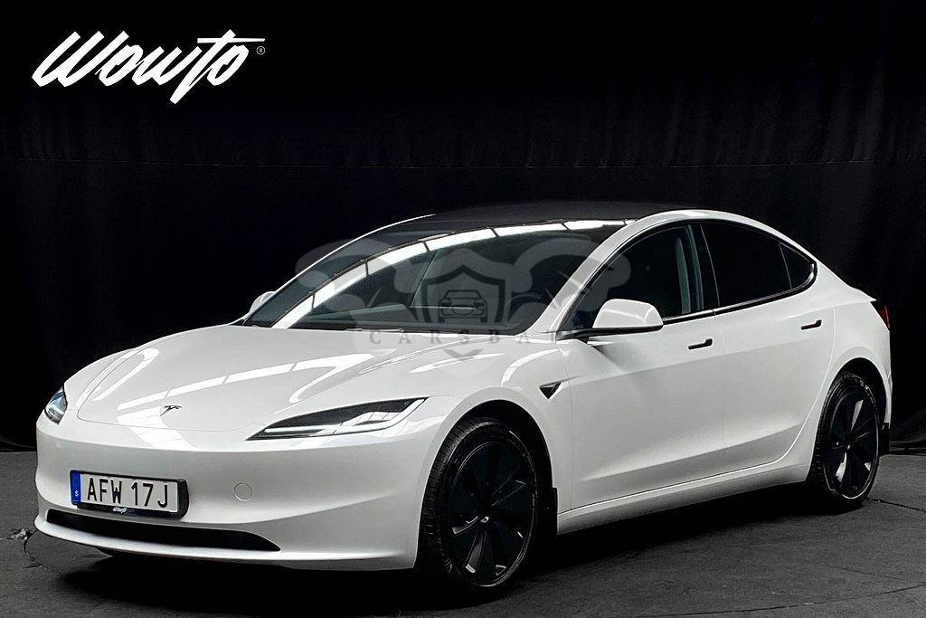 Tesla Model 3 2024
