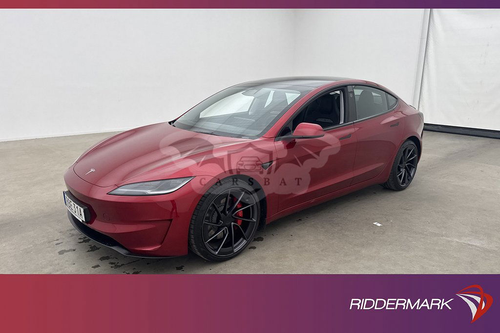 Tesla Model 3 2024