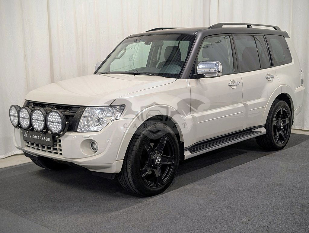 Mitsubishi Pajero 2013