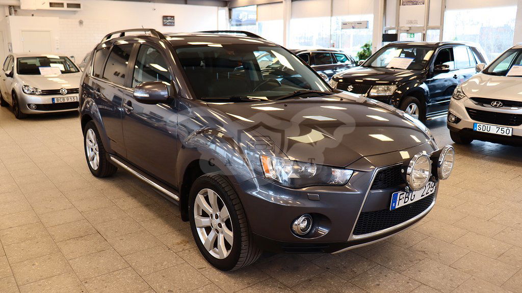 Mitsubishi Outlander 2012