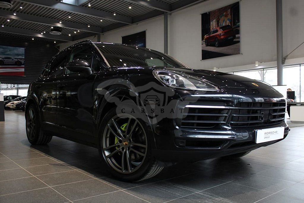 Porsche Cayenne 2021