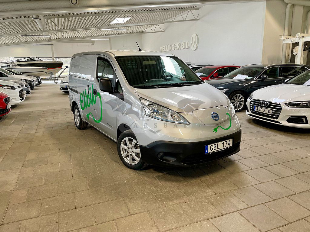 Nissan NV200 2015