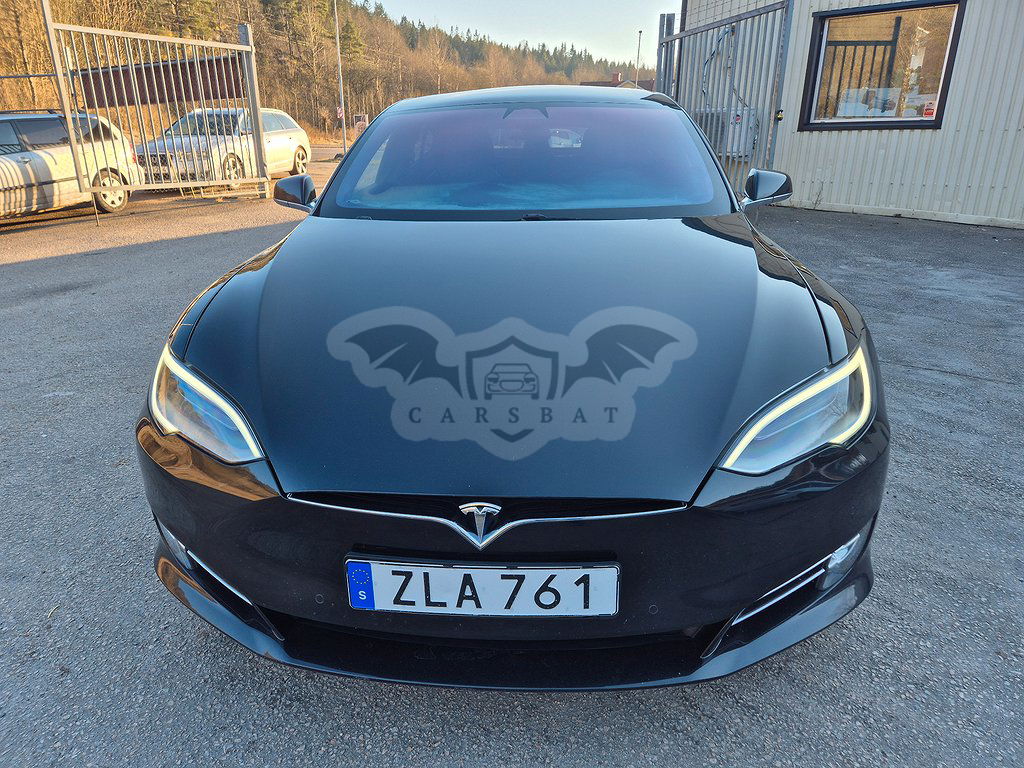 Tesla Model S 2018